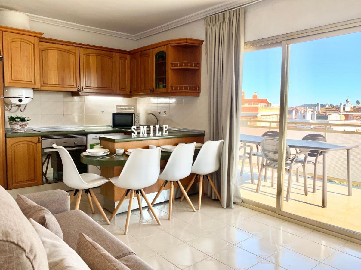 Apartamentos Centro Салоу Экстерьер фото