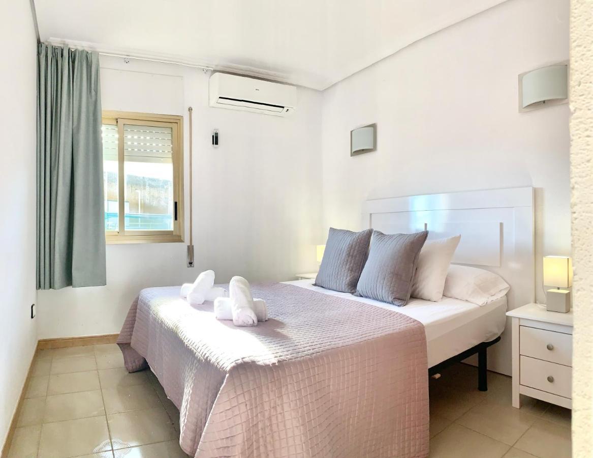 Apartamentos Centro Салоу Экстерьер фото