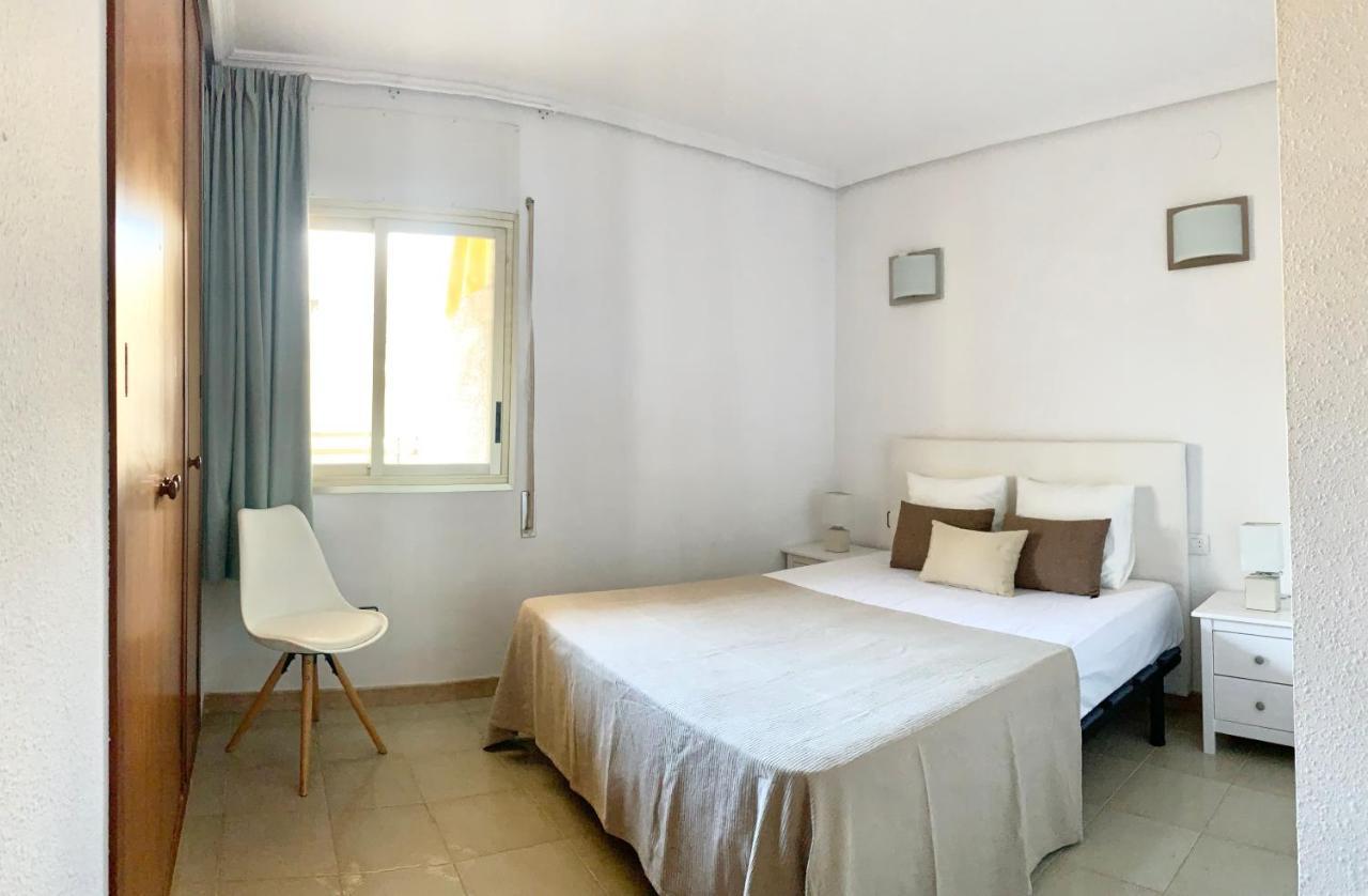 Apartamentos Centro Салоу Экстерьер фото