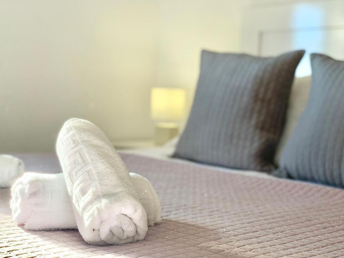 Apartamentos Centro Салоу Экстерьер фото