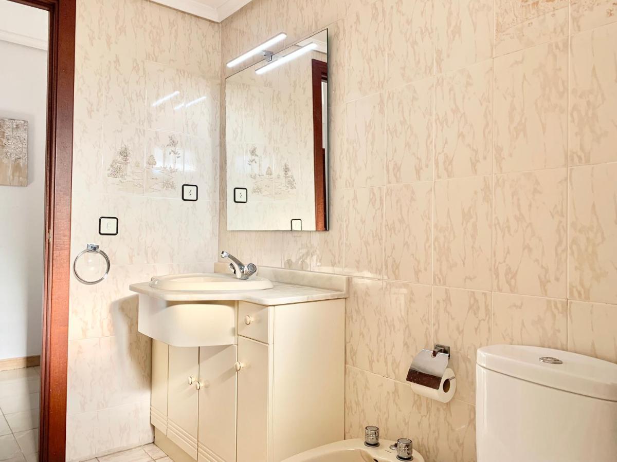 Apartamentos Centro Салоу Экстерьер фото