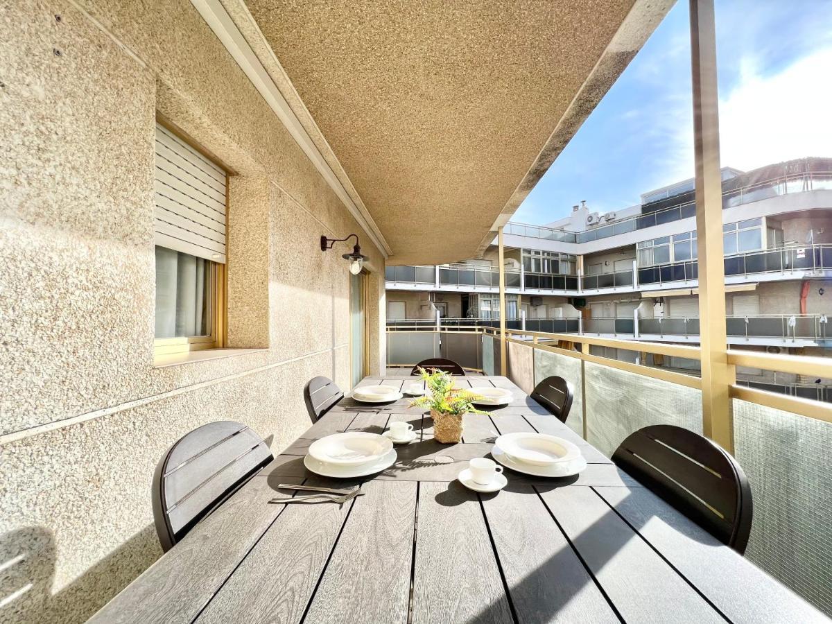 Apartamentos Centro Салоу Экстерьер фото