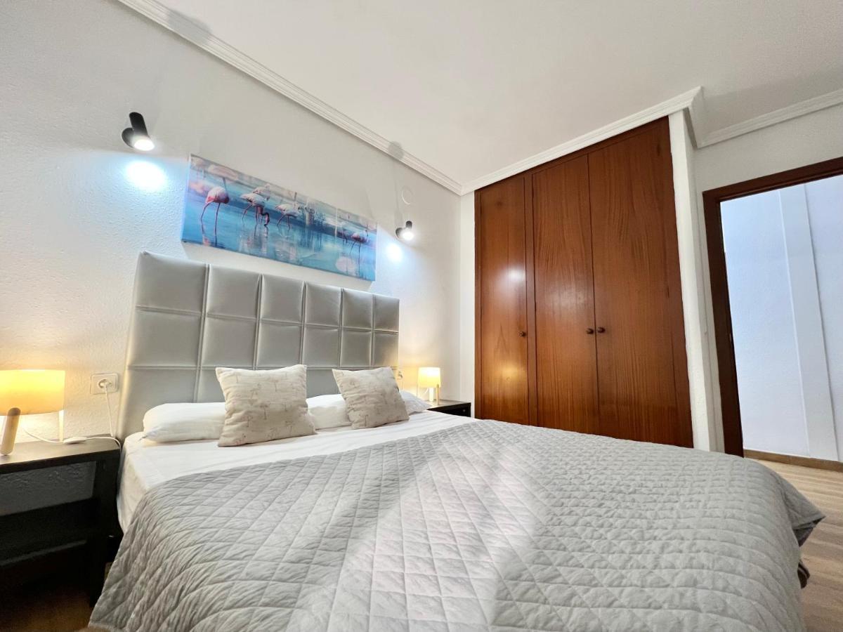 Apartamentos Centro Салоу Экстерьер фото