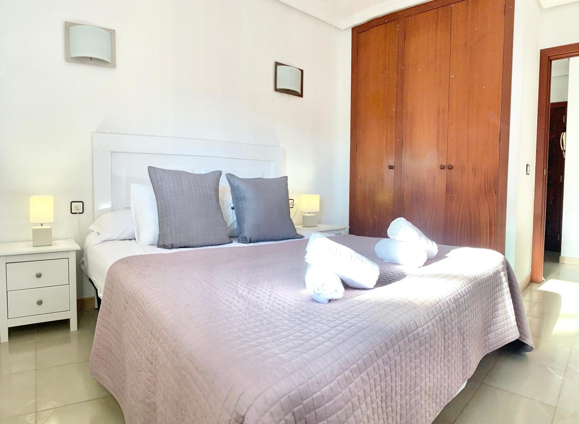 Apartamentos Centro Салоу Номер фото