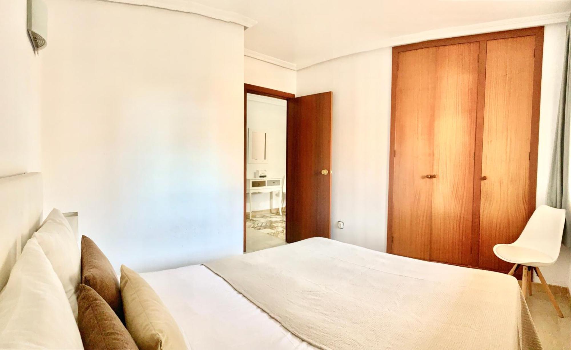 Apartamentos Centro Салоу Номер фото